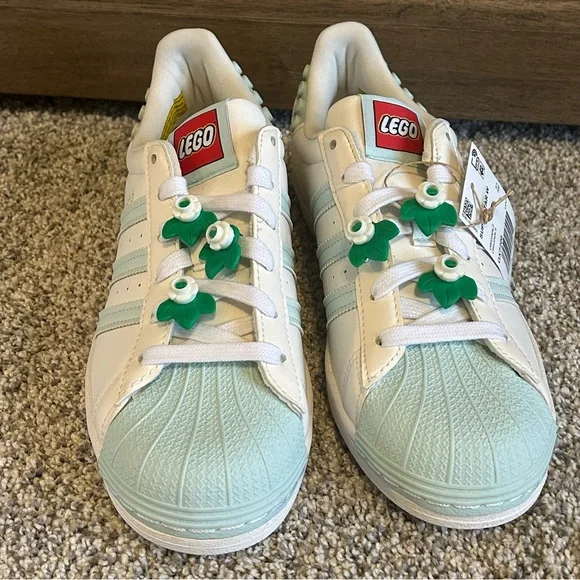 NWT NEW Womens Adidas x Lego Sneakers Size 7 Ice Mint Superstar Originals - Picture 7 of 7